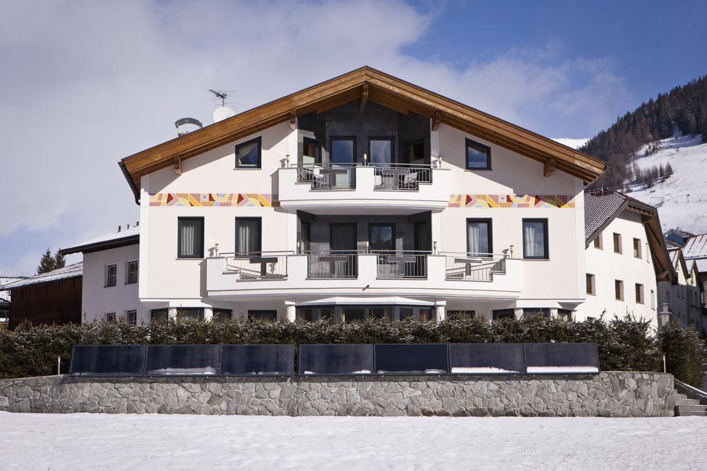 Apart Alpen Royal Nauders Exterior foto